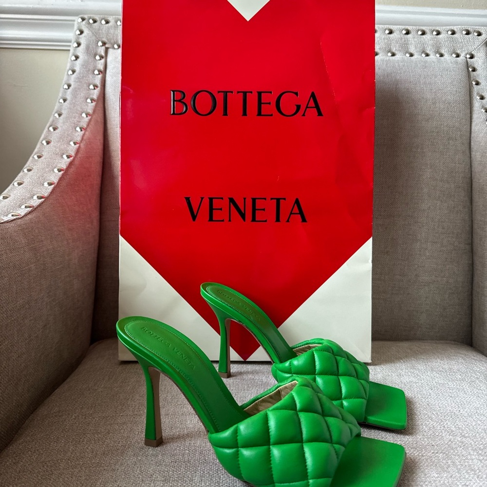 Bottega Veneta Vibrant Green Padded Mule Heels